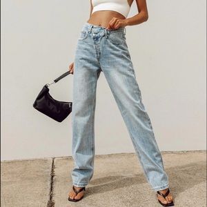 NWT PRINCESS POLLY ASYMMETRICAL JEANS🤍